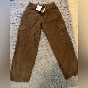 BRAND NEW 32/32 corduroy pants